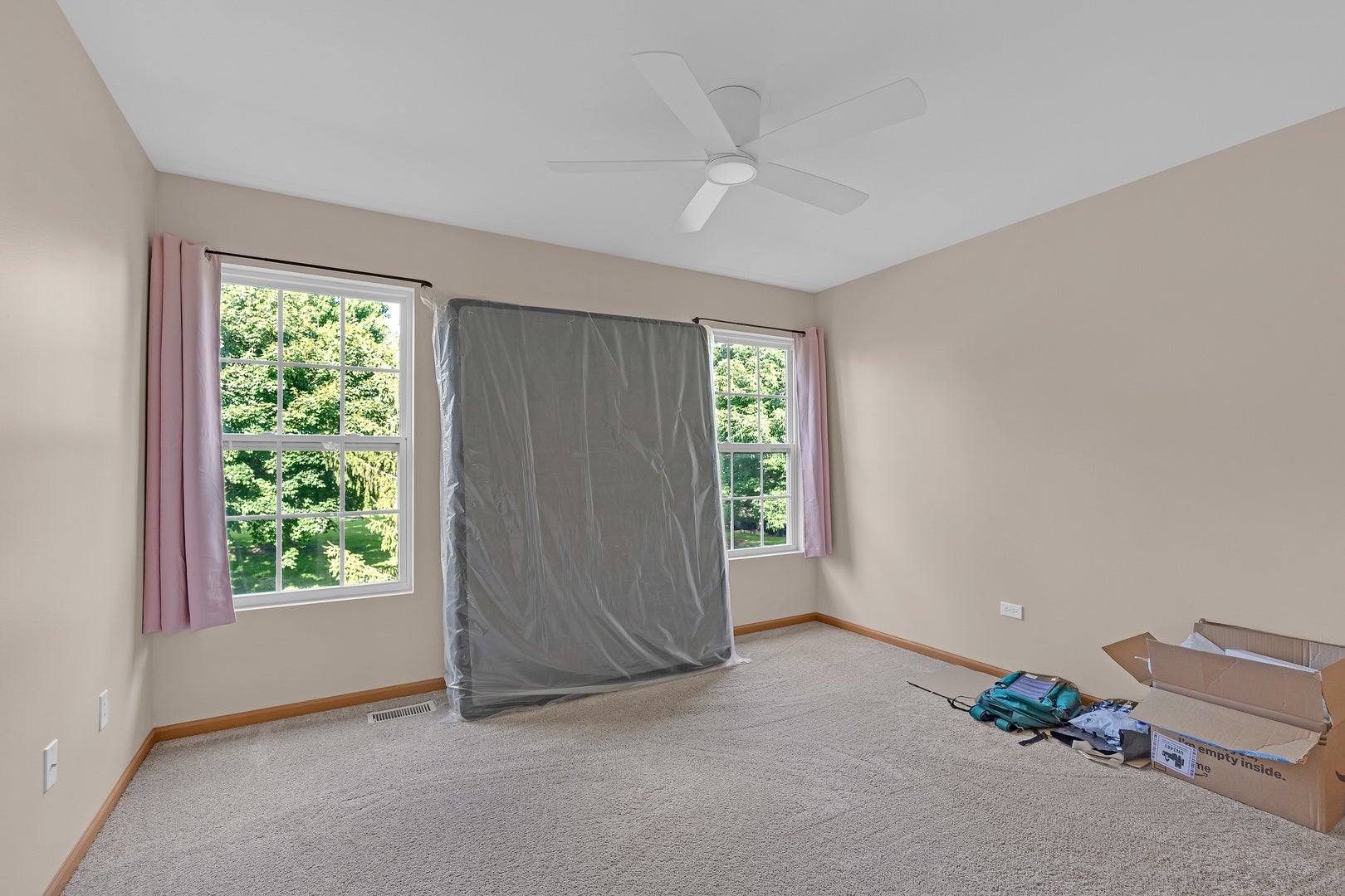 158 N Palmer Drive, Bolingbrook, IL 60490
