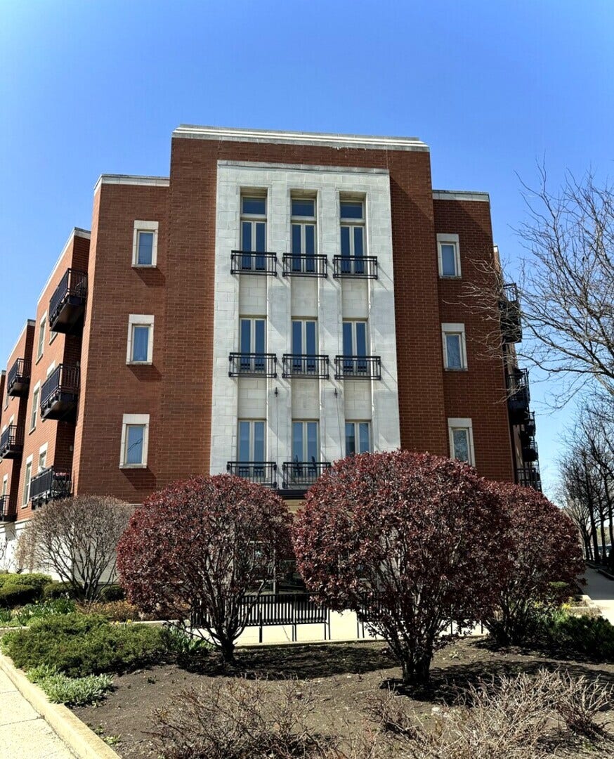 1075 W Roosevelt Road, #305, Chicago, IL 60608