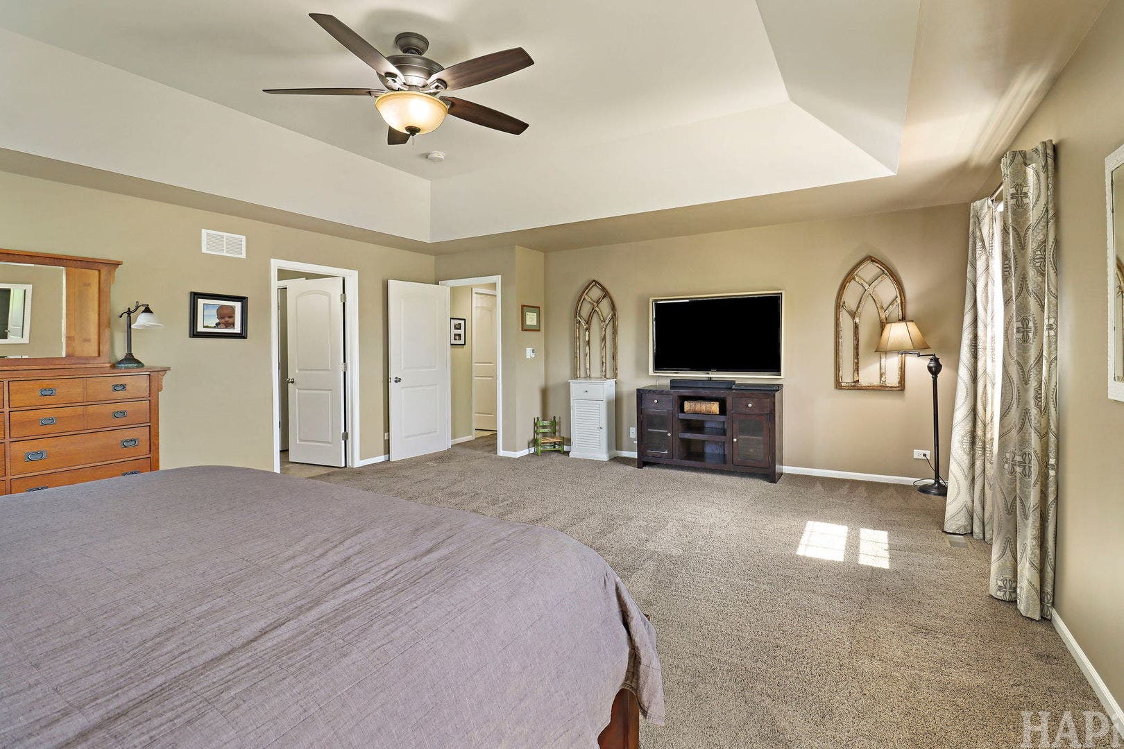 462 E Amberside Drive, Elgin, IL 60124 462 E Amberside Drive, Elgin, IL 60124