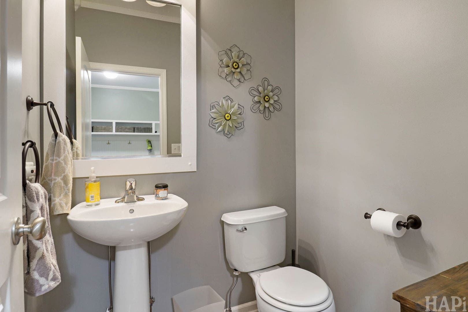 462 E Amberside Drive, Elgin, IL 60124 462 E Amberside Drive, Elgin, IL 60124