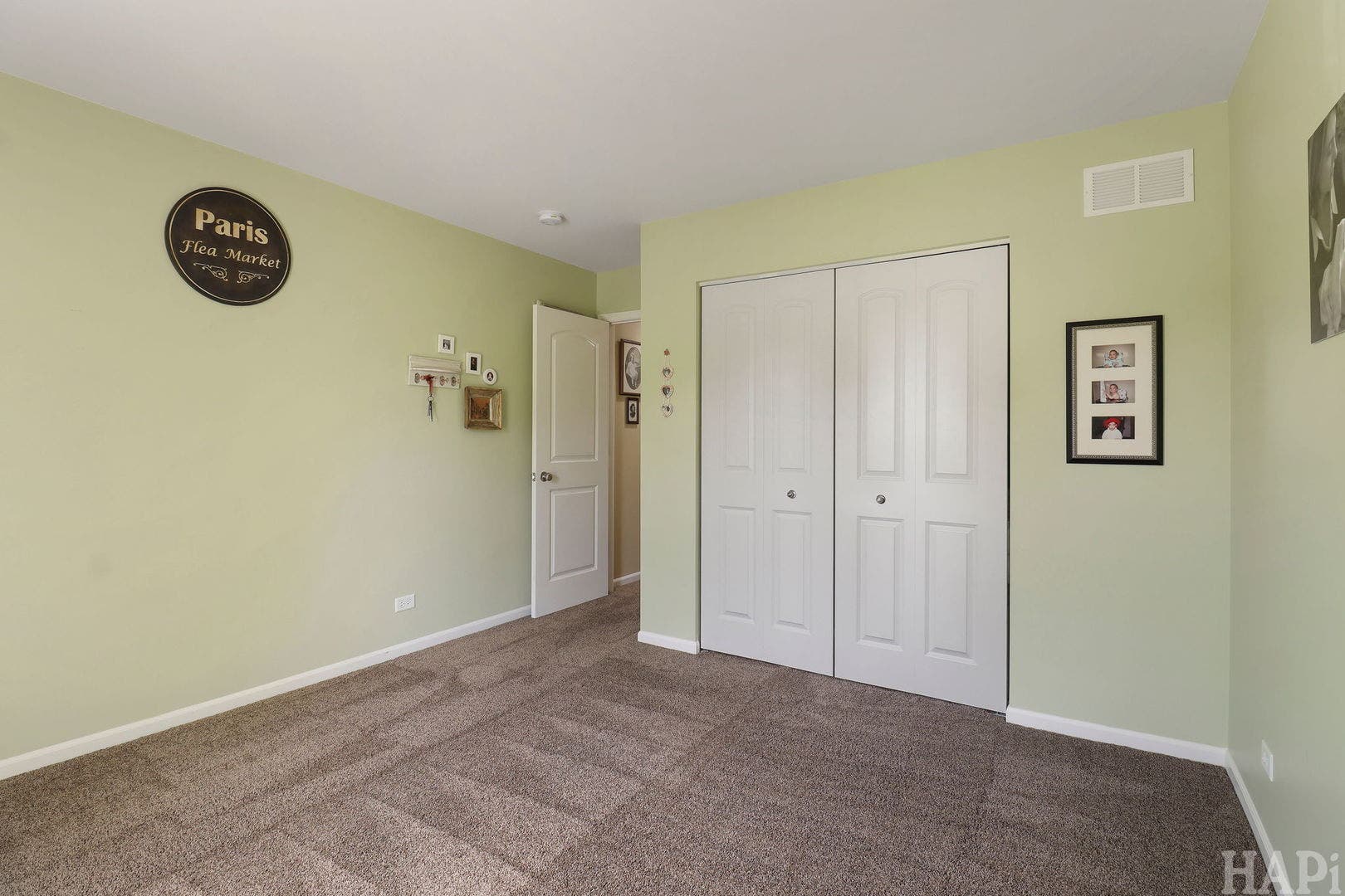462 E Amberside Drive, Elgin, IL 60124 462 E Amberside Drive, Elgin, IL 60124