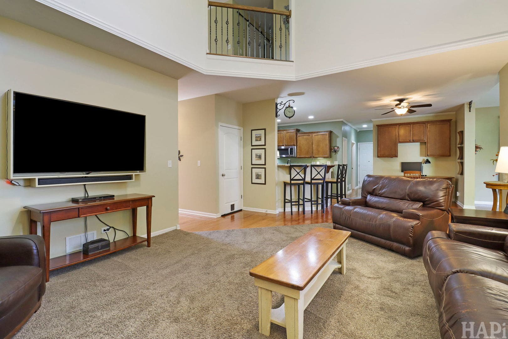 462 E Amberside Drive, Elgin, IL 60124 462 E Amberside Drive, Elgin, IL 60124
