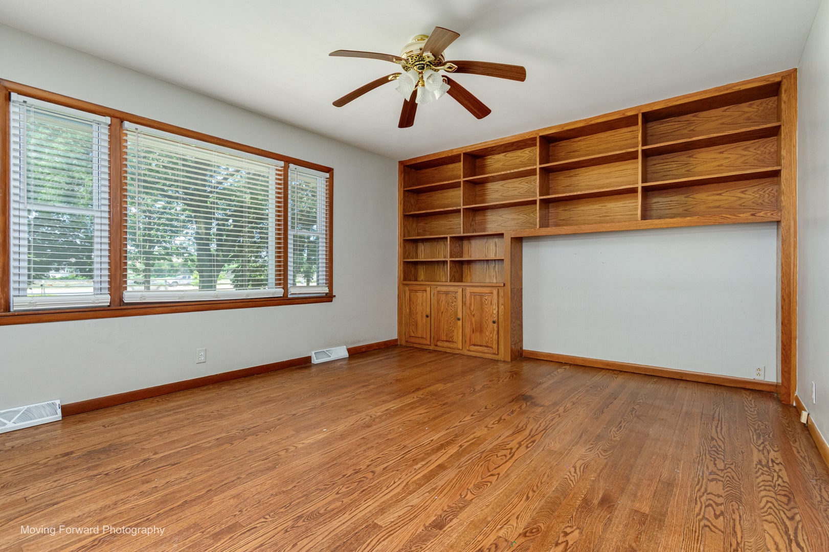 7S175 N EOLA Road, Aurora, IL 60502 7S175 N EOLA Road, Aurora, IL 60502
