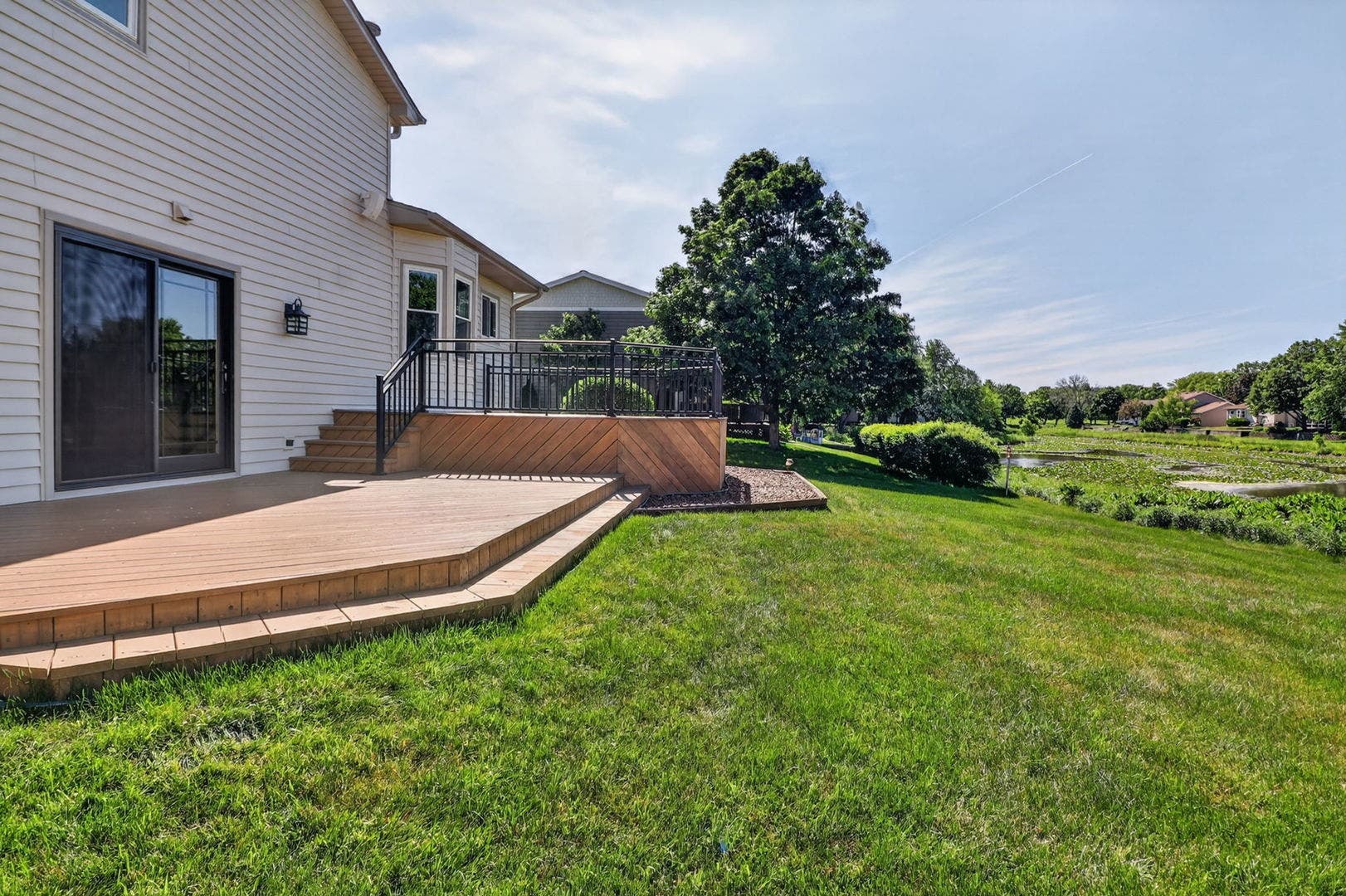 1110 Valley View Drive, Downers Grove, IL 60516 1110 Valley View Drive, Downers Grove, IL 60516