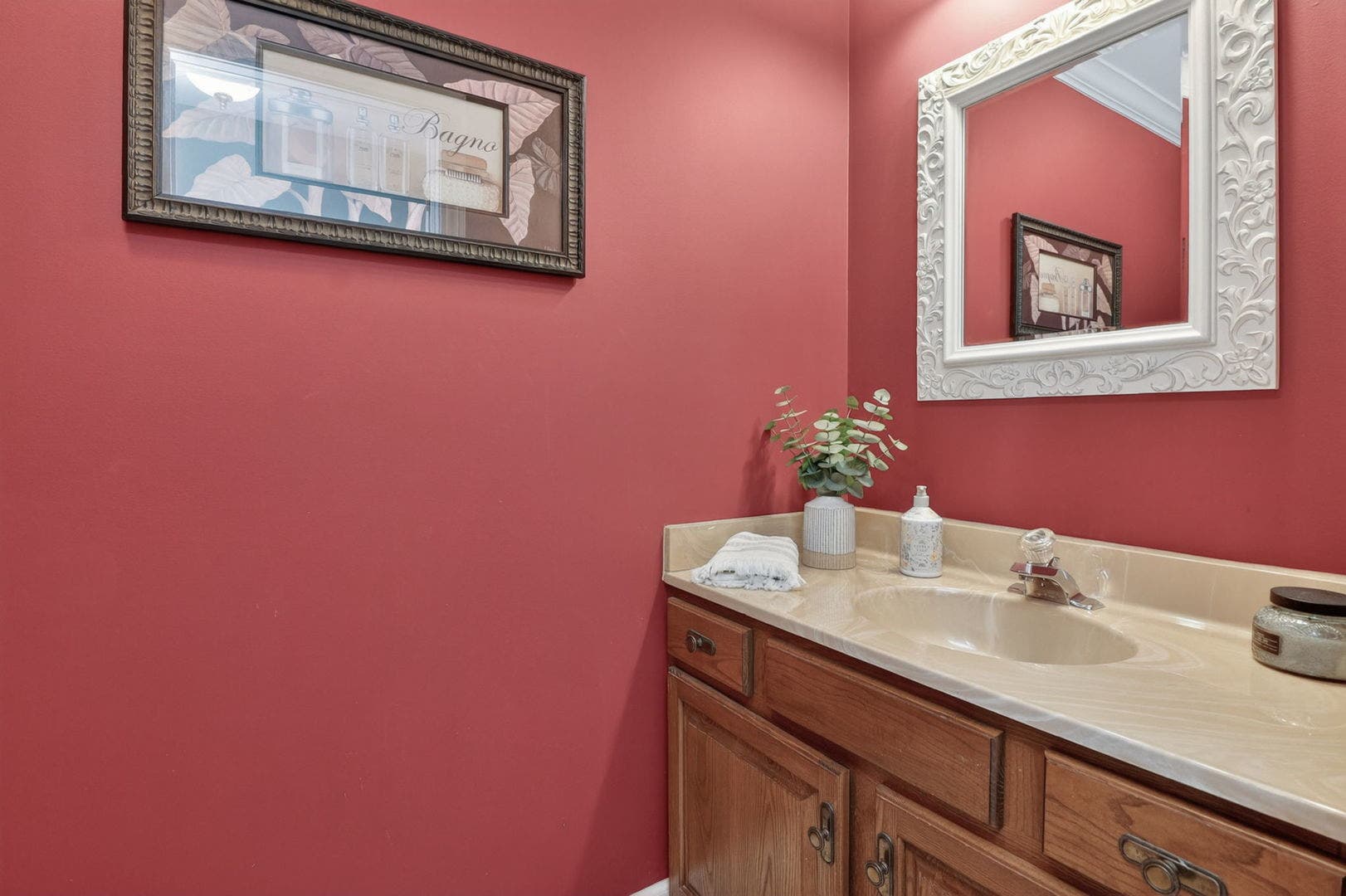 1110 Valley View Drive, Downers Grove, IL 60516 1110 Valley View Drive, Downers Grove, IL 60516