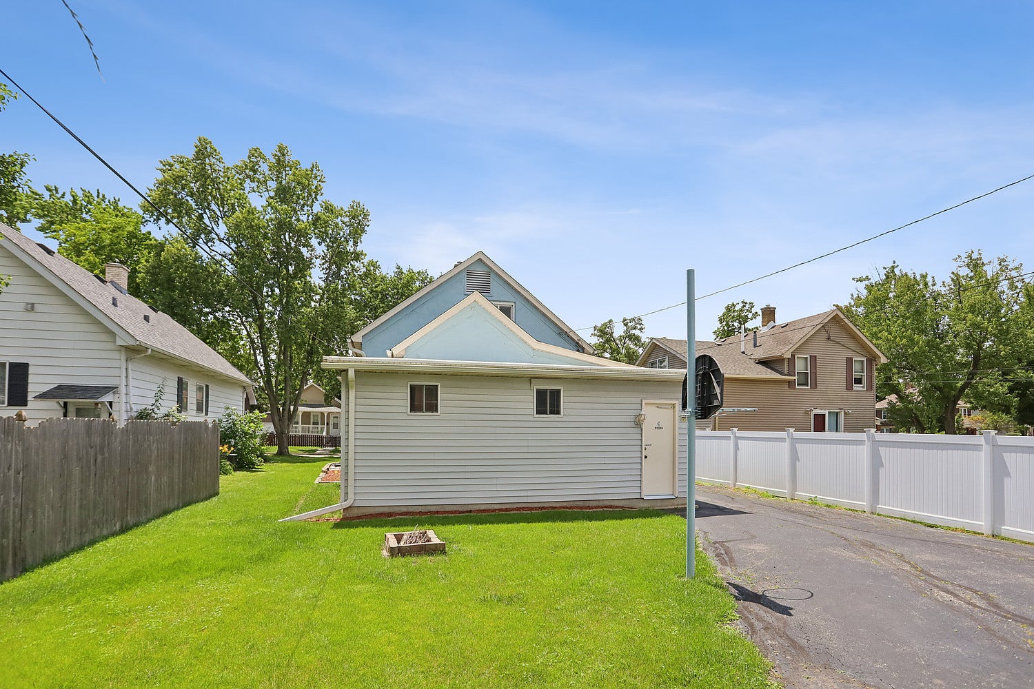 815 Oneida Street, Joliet, IL 60435 815 Oneida Street, Joliet, IL 60435