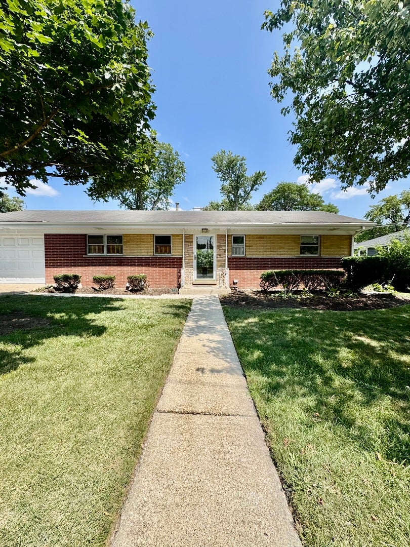 4707 Fairview Avenue, Downers Grove, IL 60515