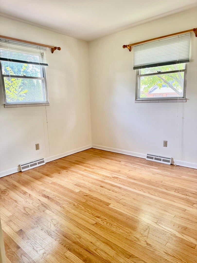 4707 Fairview Avenue, Downers Grove, IL 60515