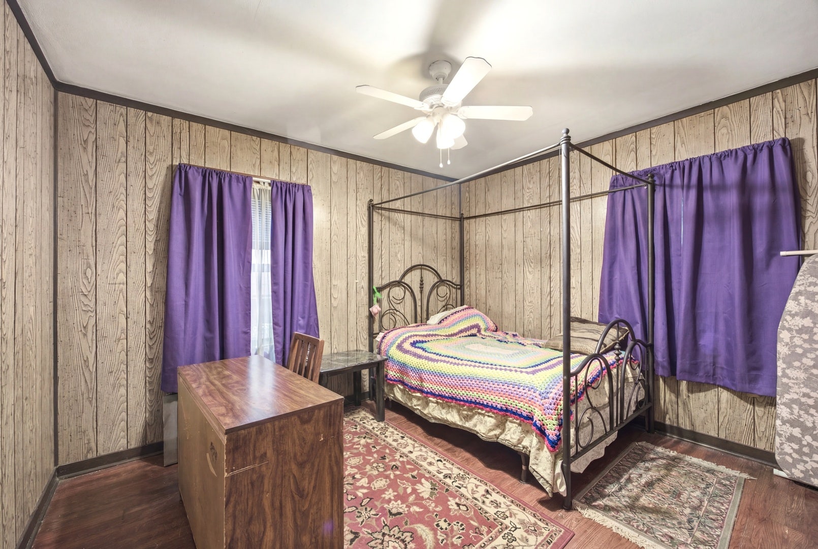 45 N Aldine Street, Elgin, IL 60123 45 N Aldine Street, Elgin, IL 60123