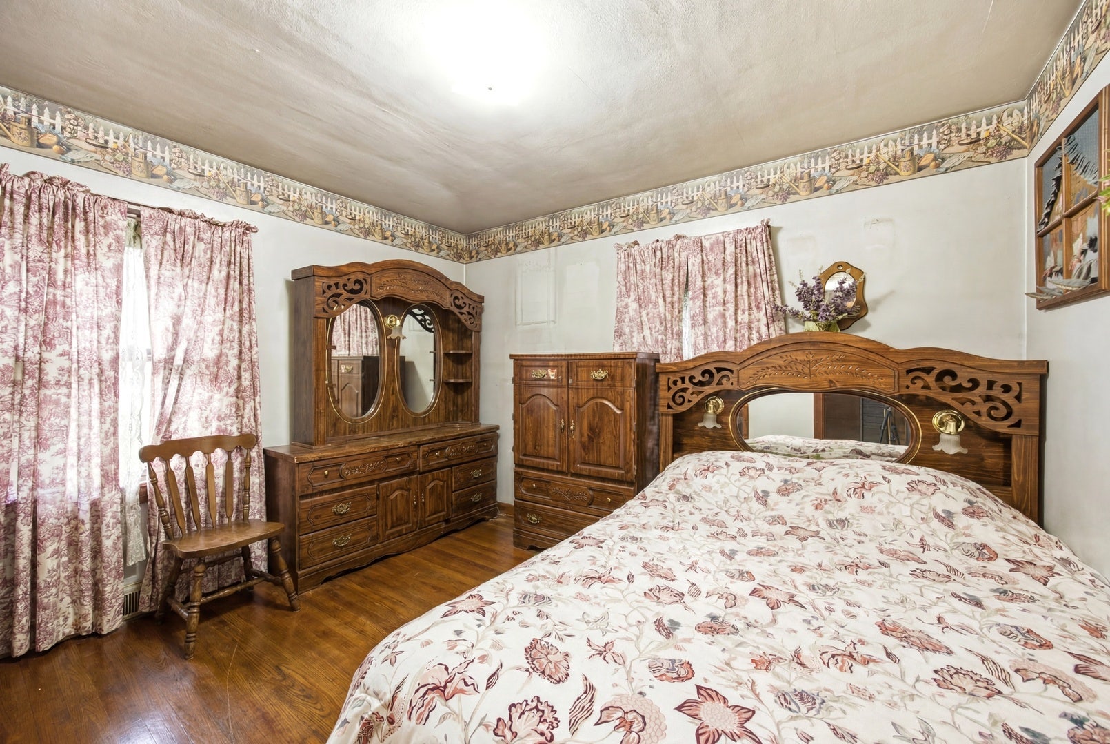45 N Aldine Street, Elgin, IL 60123 45 N Aldine Street, Elgin, IL 60123
