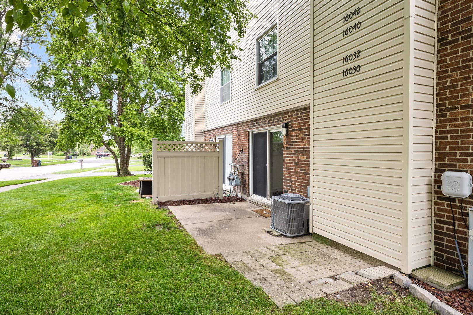 16030 85th Place, Tinley Park, IL 60487 16030 85th Place, Tinley Park, IL 60487