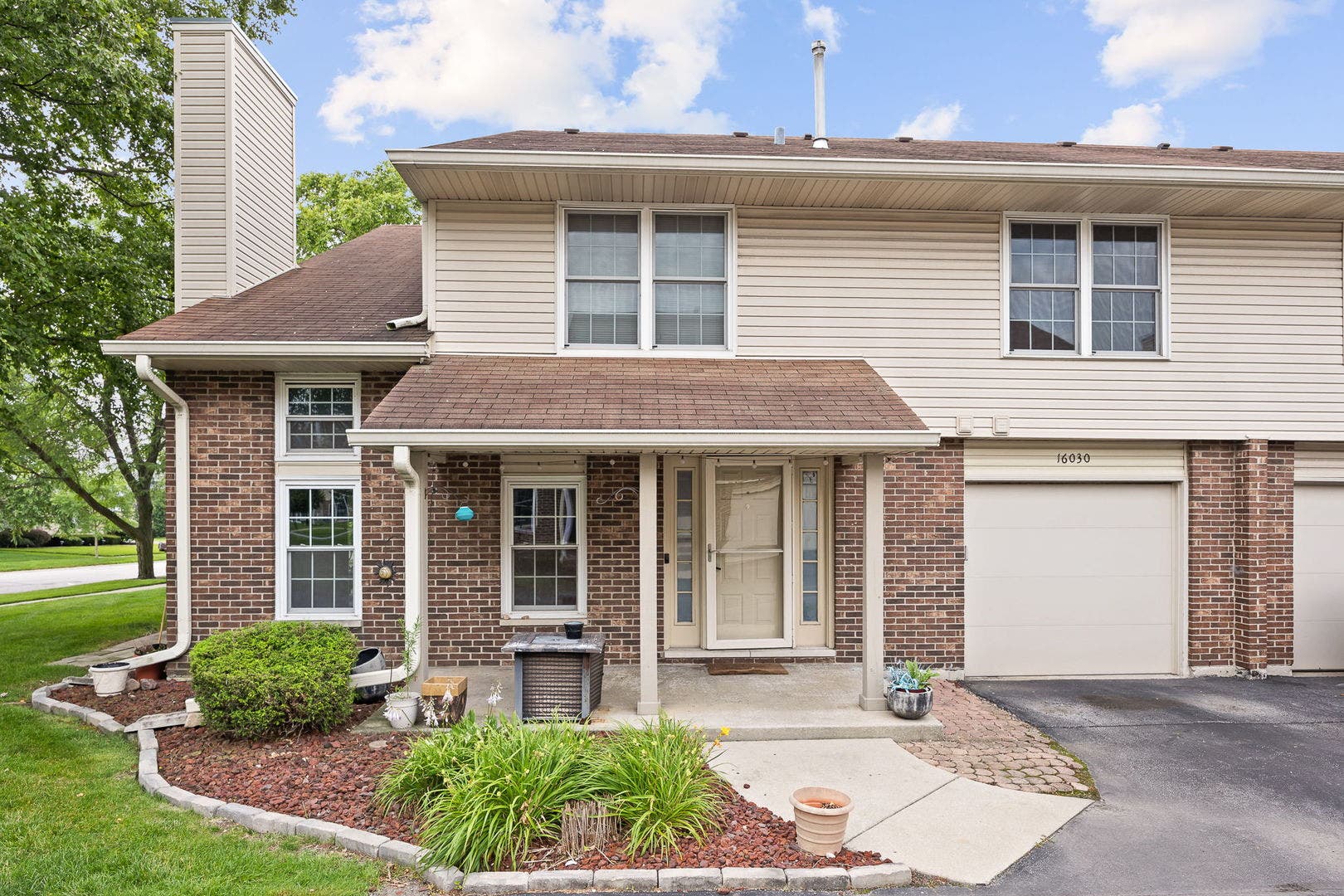 16030 85th Place, Tinley Park, IL 60487 16030 85th Place, Tinley Park, IL 60487