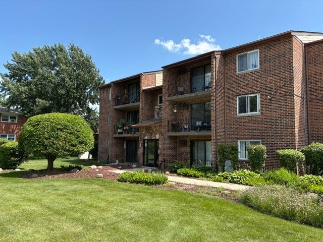 9840 W 153rd Street, #1NE, Orland Park, IL 60462 9840 W 153rd Street, #1NE, Orland Park, IL 60462