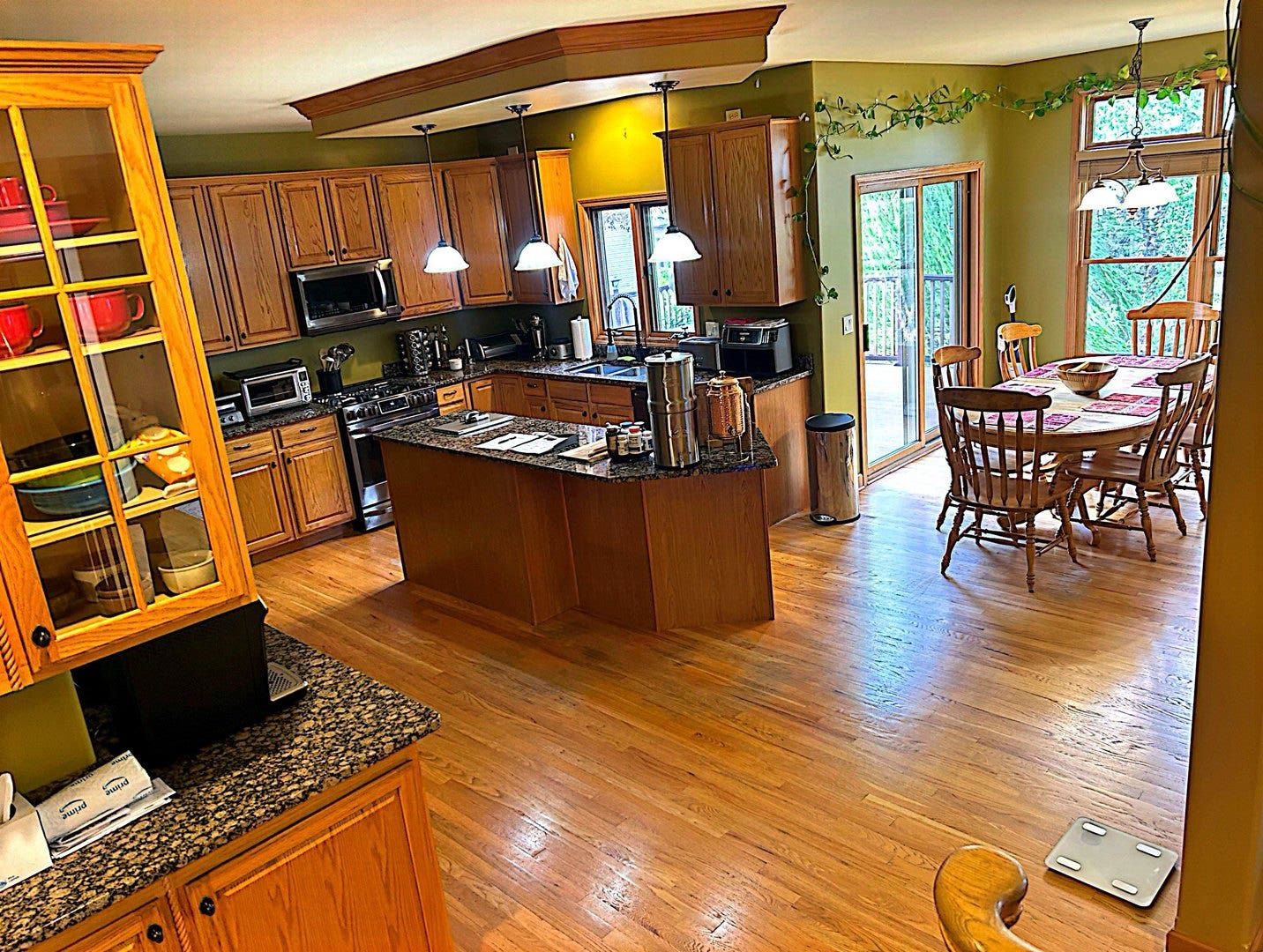 2484 Warwick Court, Aurora, IL 60503 2484 Warwick Court, Aurora, IL 60503