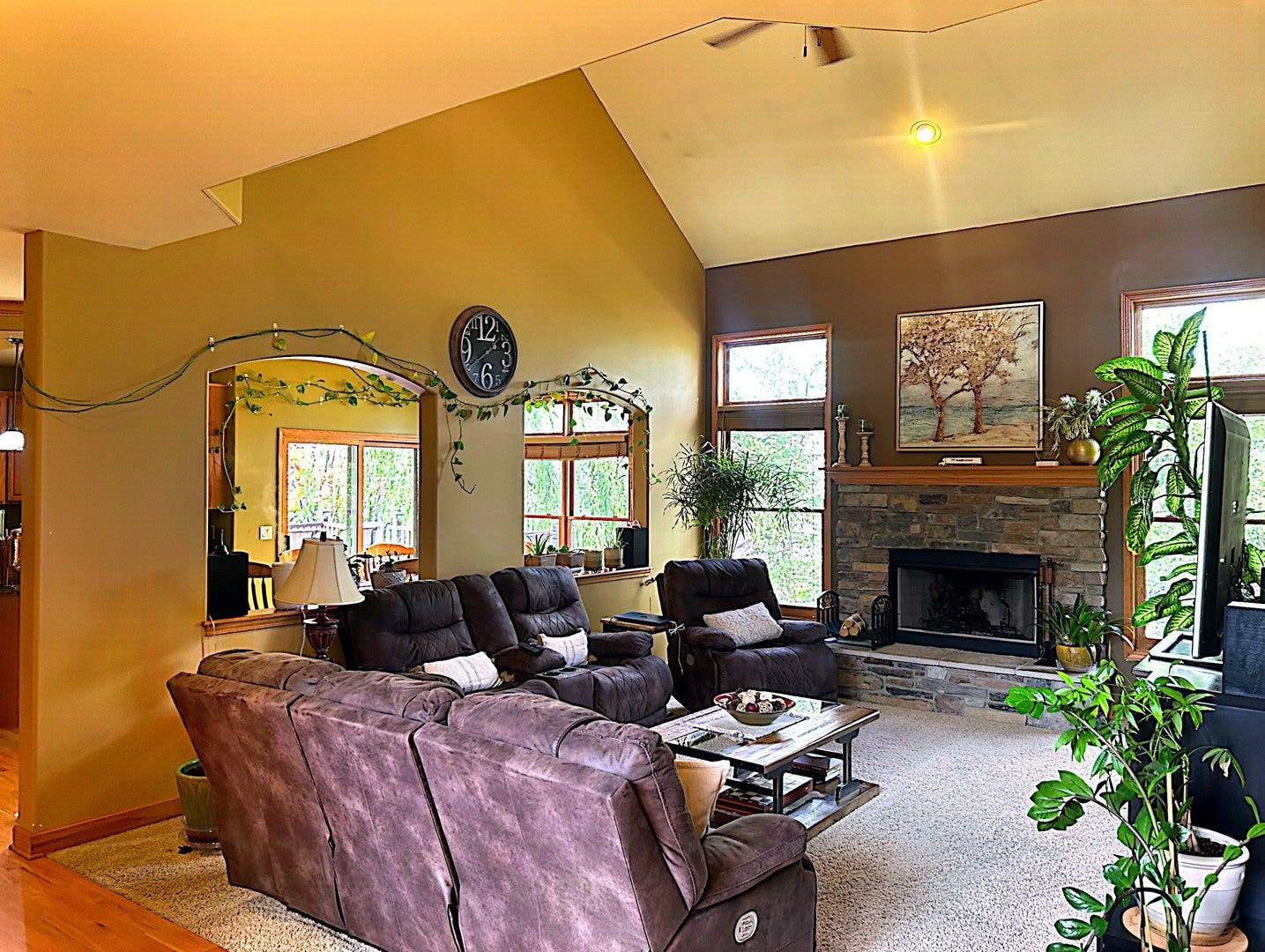 2484 Warwick Court, Aurora, IL 60503 2484 Warwick Court, Aurora, IL 60503