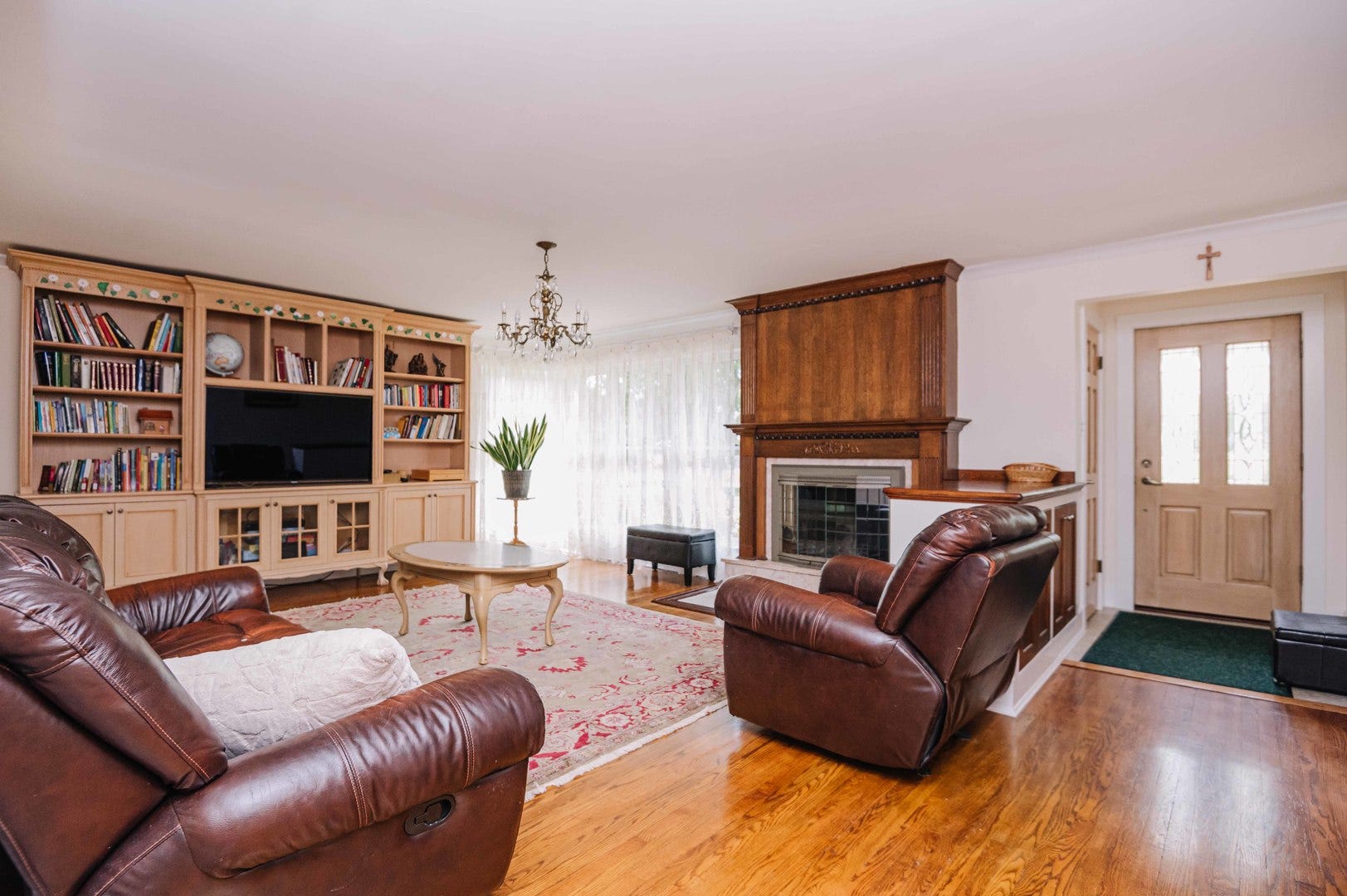 8827 W 131 Place, Orland Park, IL 60462 8827 W 131 Place, Orland Park, IL 60462