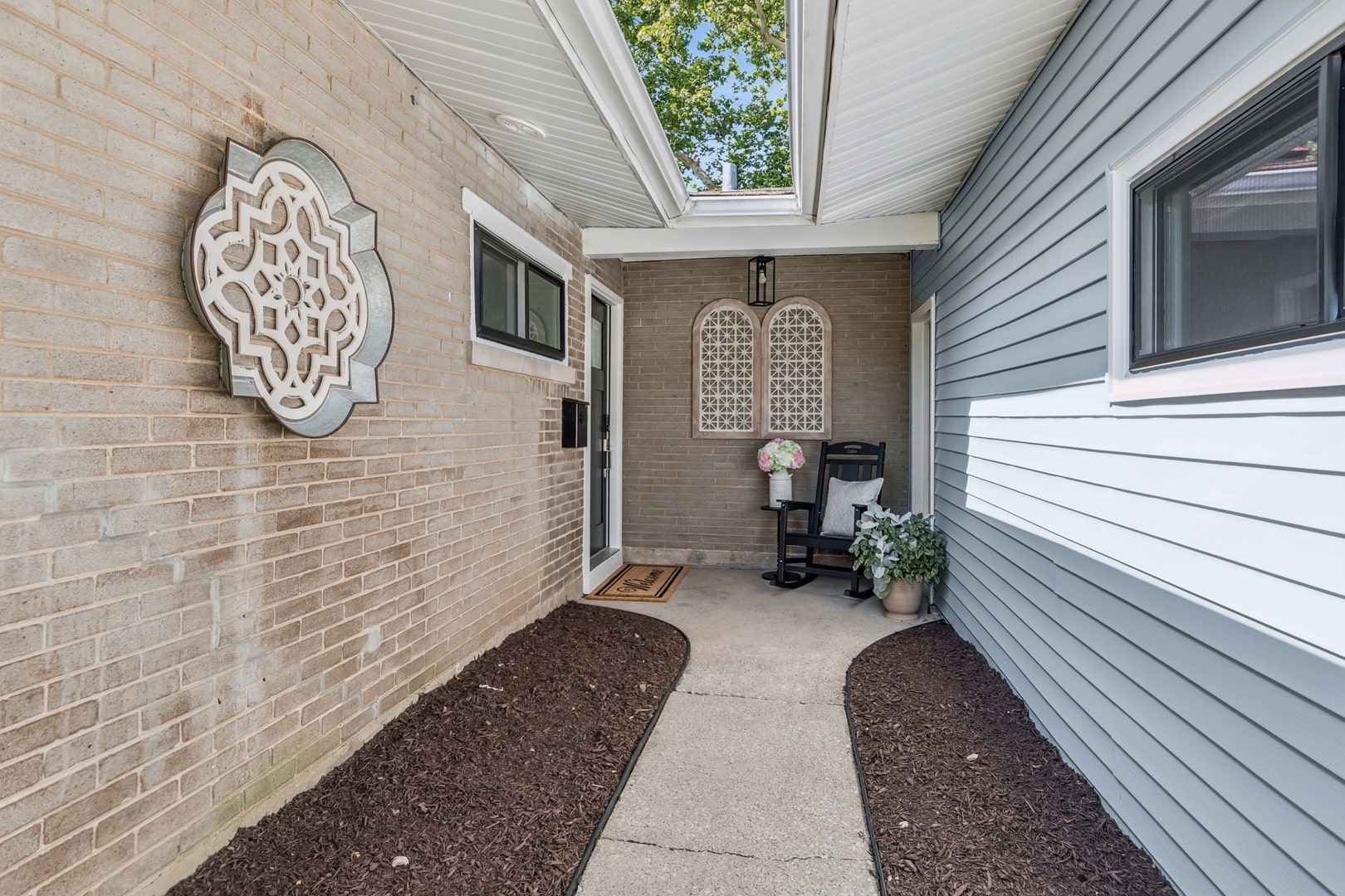1124 59th Street, Downers Grove, IL 60516