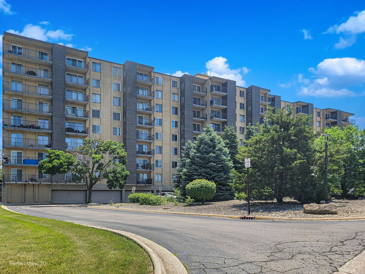 5400 Walnut Avenue, #406, Downers Grove, IL 60515
