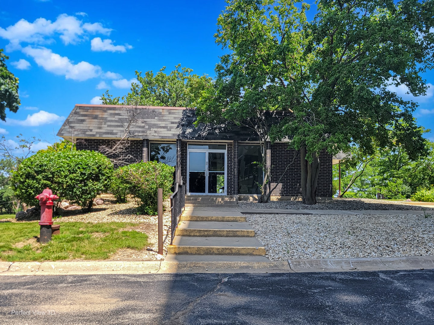 5400 Walnut Avenue, #406, Downers Grove, IL 60515