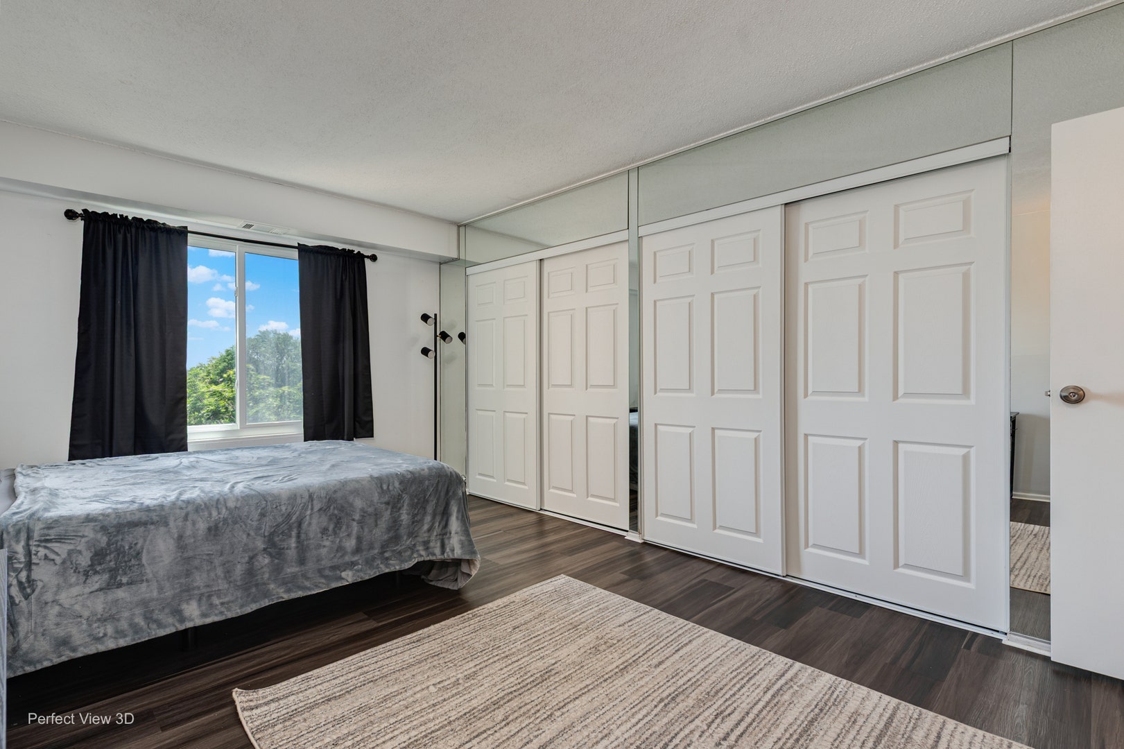5400 Walnut Avenue, #406, Downers Grove, IL 60515