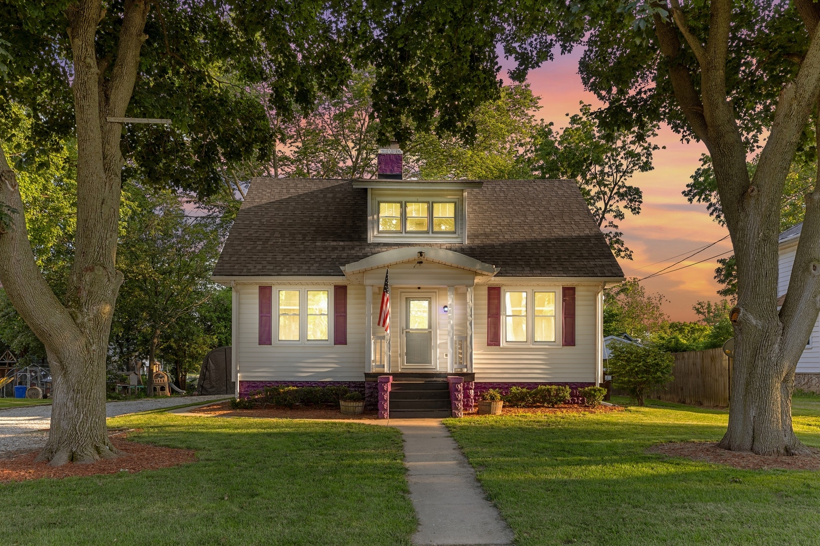 310 E Washington Street, Ashkum, IL 60911 310 E Washington Street, Ashkum, IL 60911