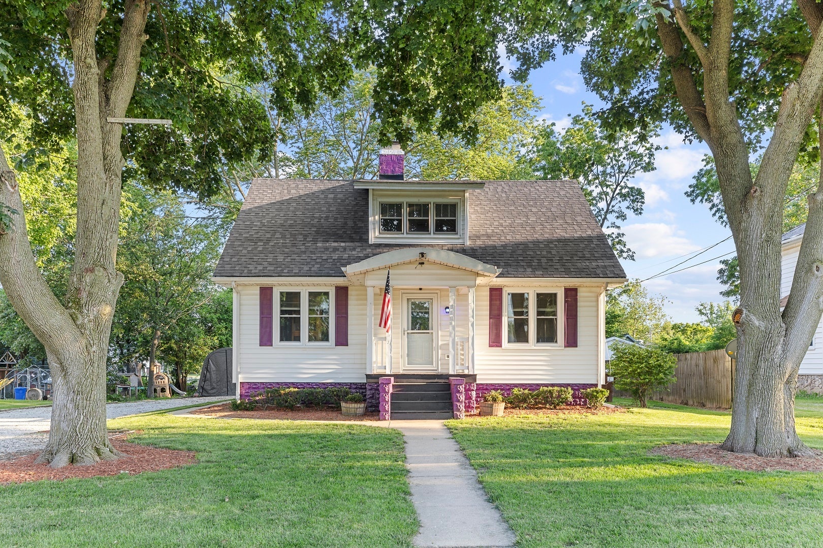 310 E Washington Street, Ashkum, IL 60911 310 E Washington Street, Ashkum, IL 60911