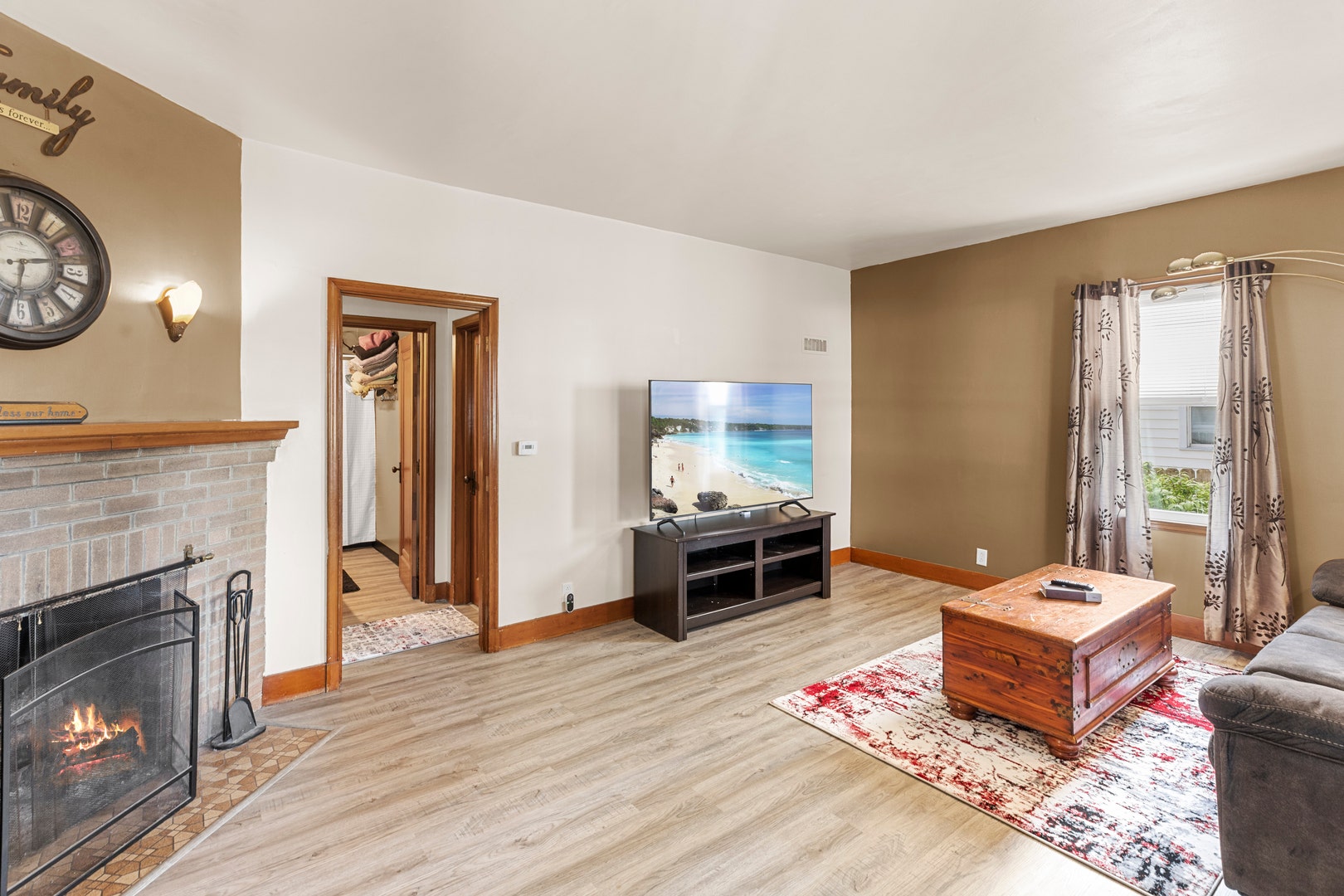 310 E Washington Street, Ashkum, IL 60911 310 E Washington Street, Ashkum, IL 60911