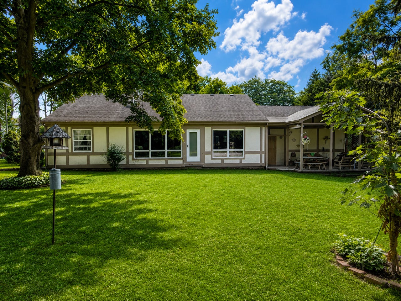 4079 Sterling Road, Downers Grove, IL 60515 4079 Sterling Road, Downers Grove, IL 60515