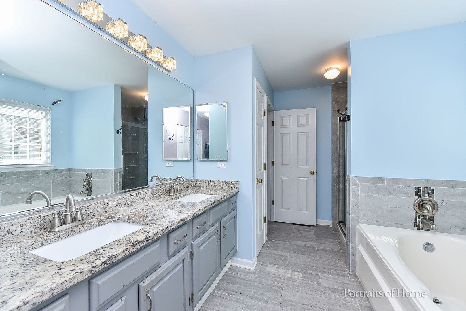 1302 dunbarton Drive, Aurora, IL 60502 1302 dunbarton Drive, Aurora, IL 60502