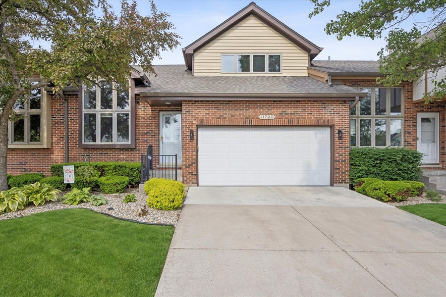 Property photo for 11720 Seagull Lane, Palos Heights, IL