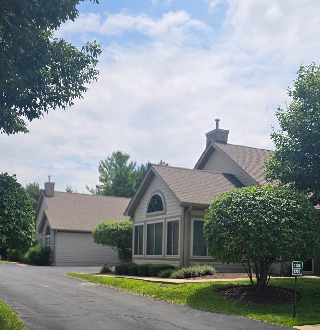 1988 Timberview Drive, Joliet, IL 60431