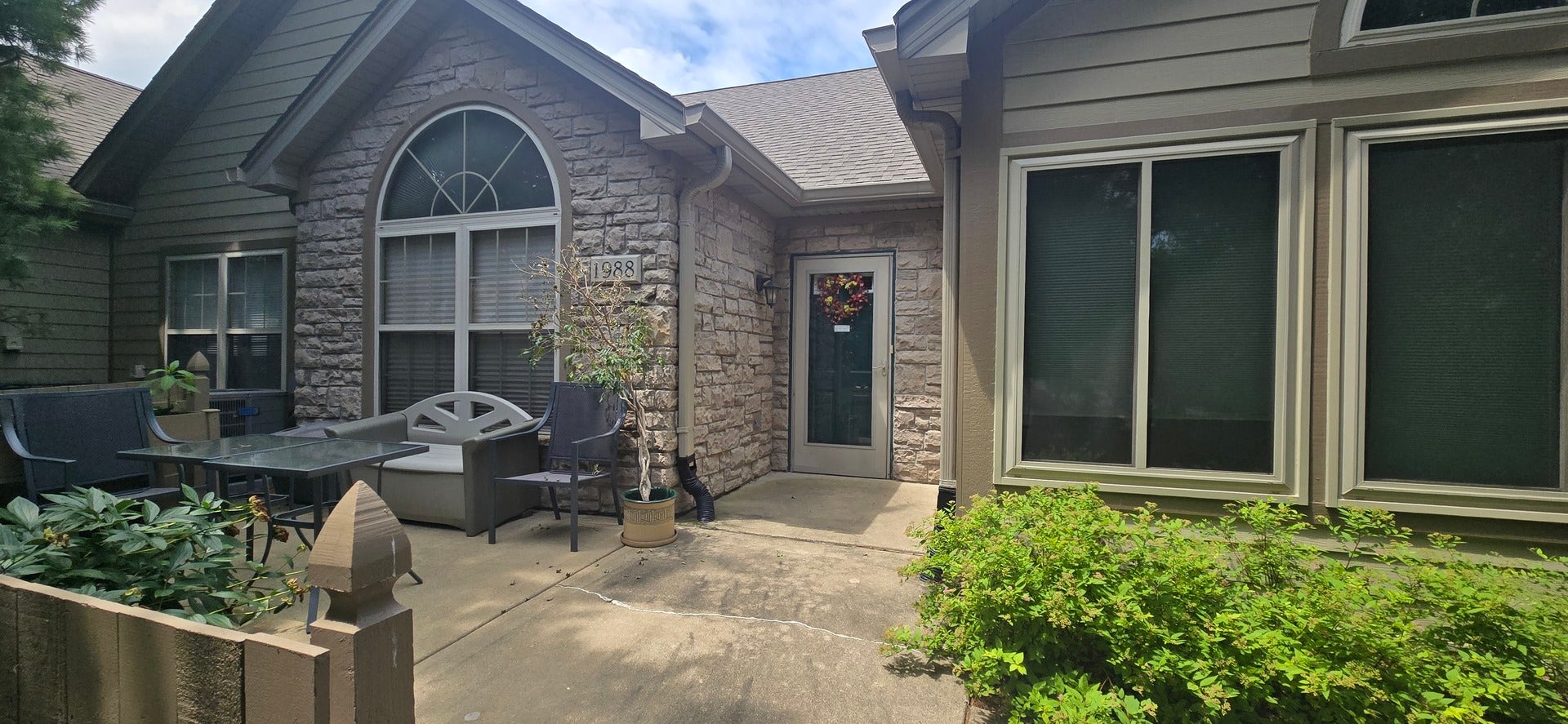 1988 Timberview Drive, Joliet, IL 60431