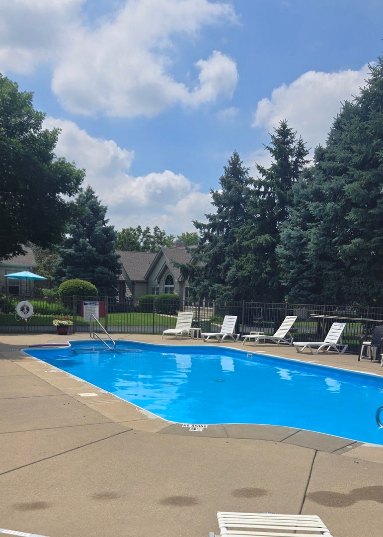 1988 Timberview Drive, Joliet, IL 60431