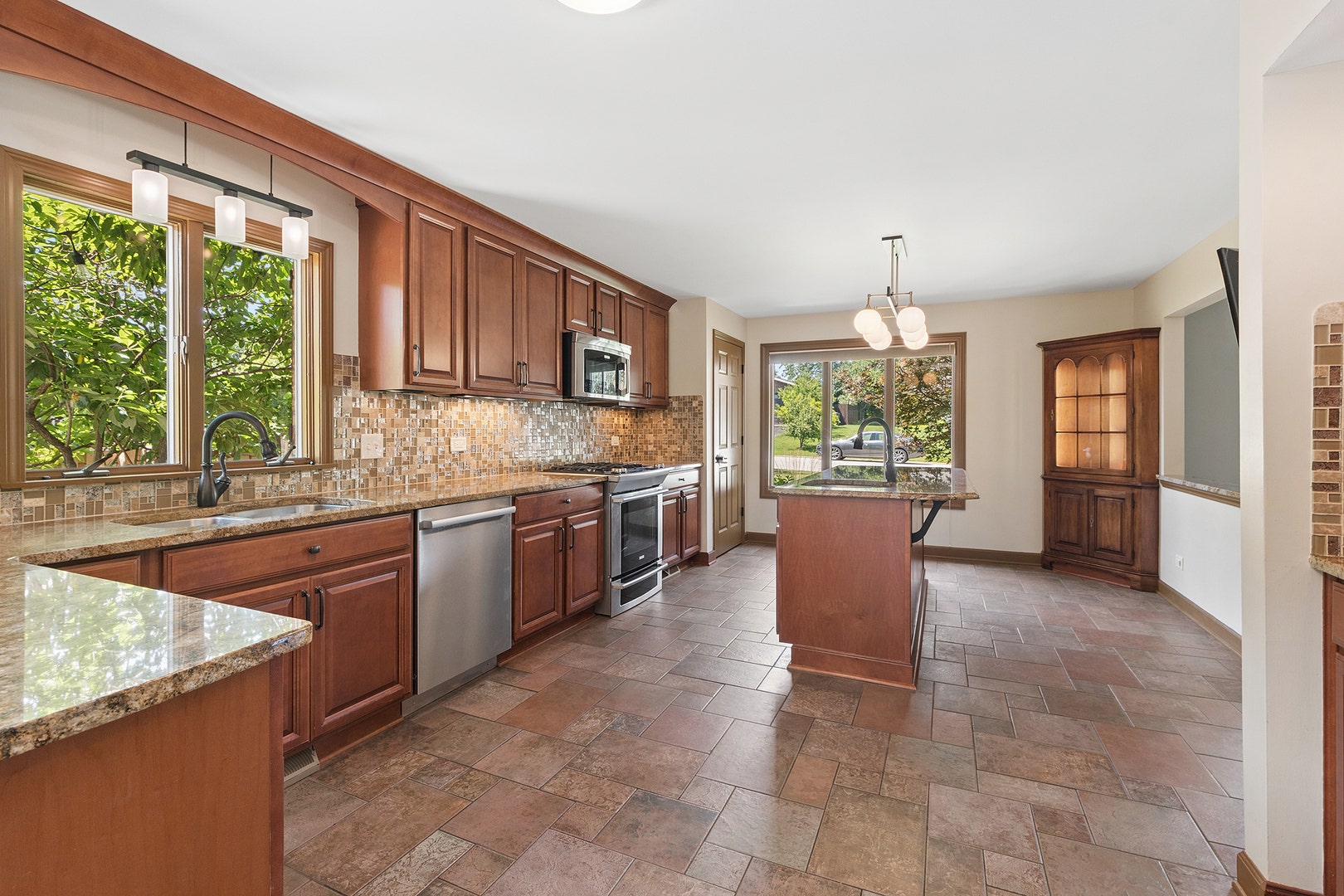 13813 W Dublin Drive, Homer Glen, IL 60491