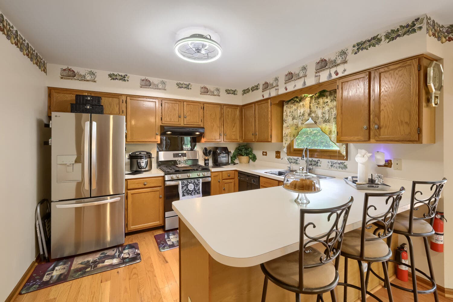 150 Winston Drive, Bolingbrook, IL 60440 150 Winston Drive, Bolingbrook, IL 60440