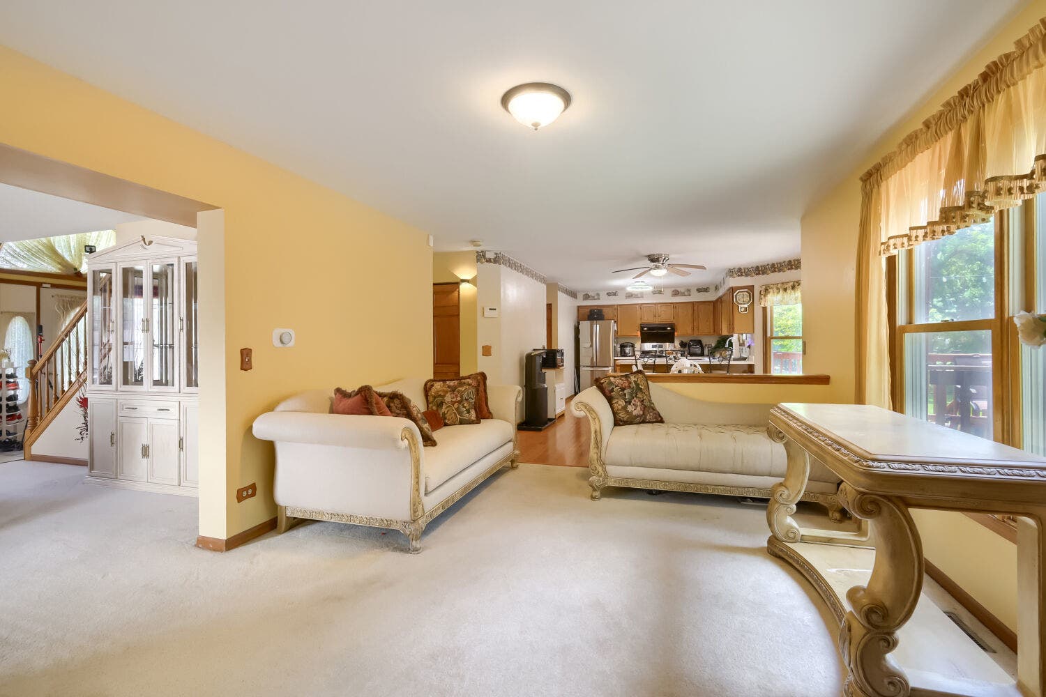 150 Winston Drive, Bolingbrook, IL 60440 150 Winston Drive, Bolingbrook, IL 60440