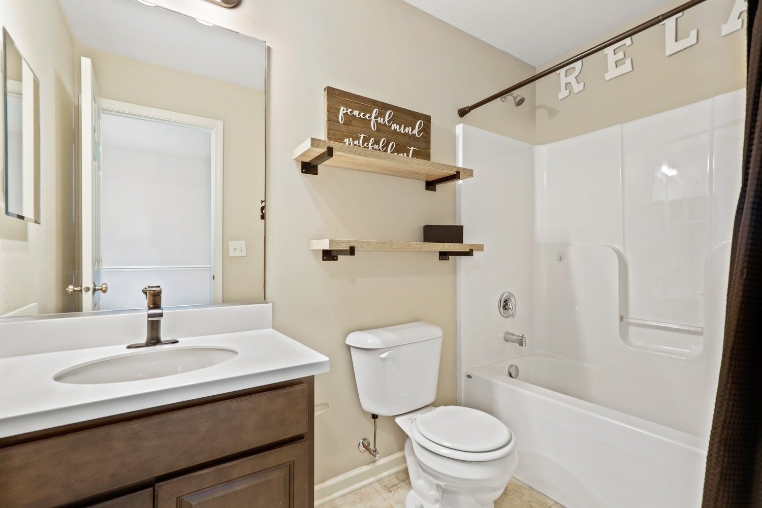 1805 Wildspring Parkway, Joliet, IL 60431 1805 Wildspring Parkway, Joliet, IL 60431