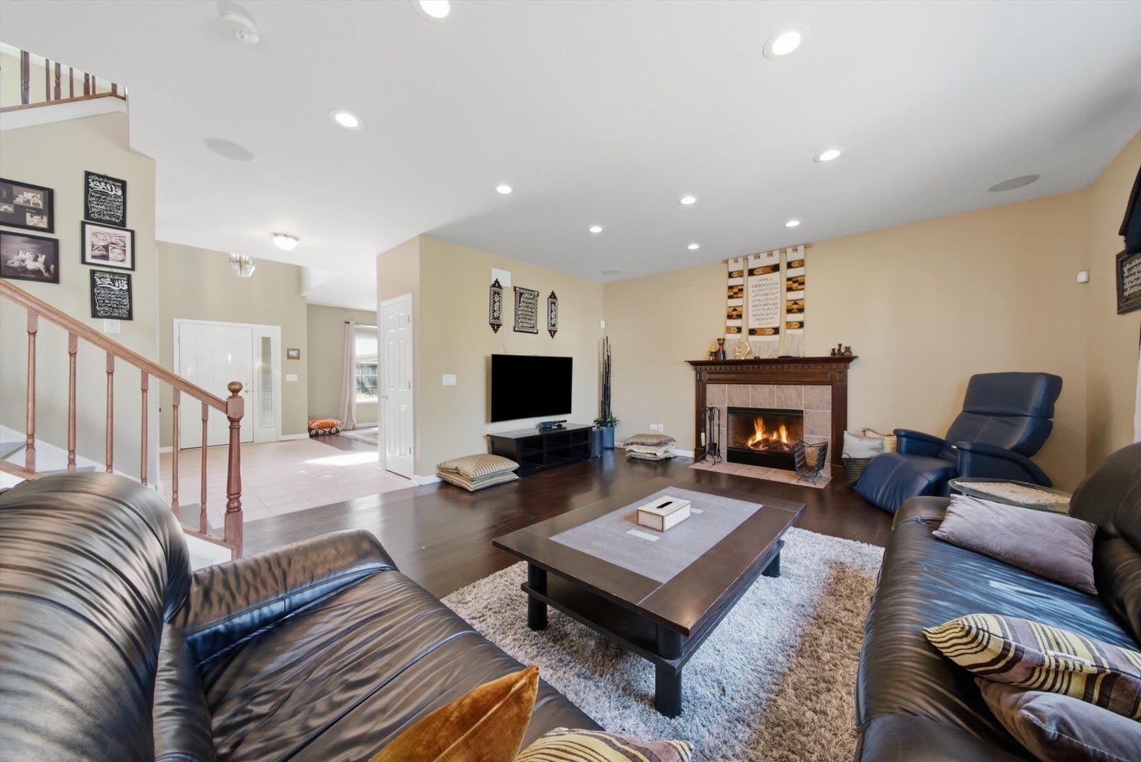 321 Claridge Circle, Bolingbrook, IL 60440 321 Claridge Circle, Bolingbrook, IL 60440