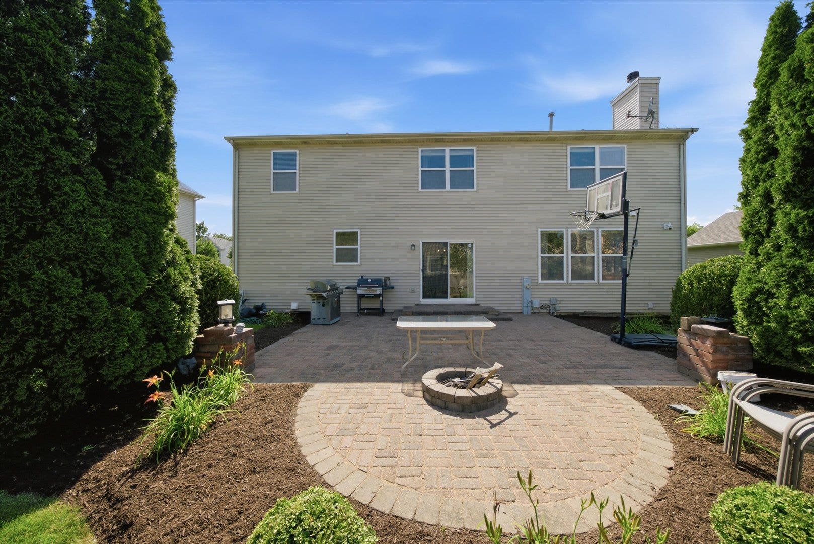 321 Claridge Circle, Bolingbrook, IL 60440 321 Claridge Circle, Bolingbrook, IL 60440