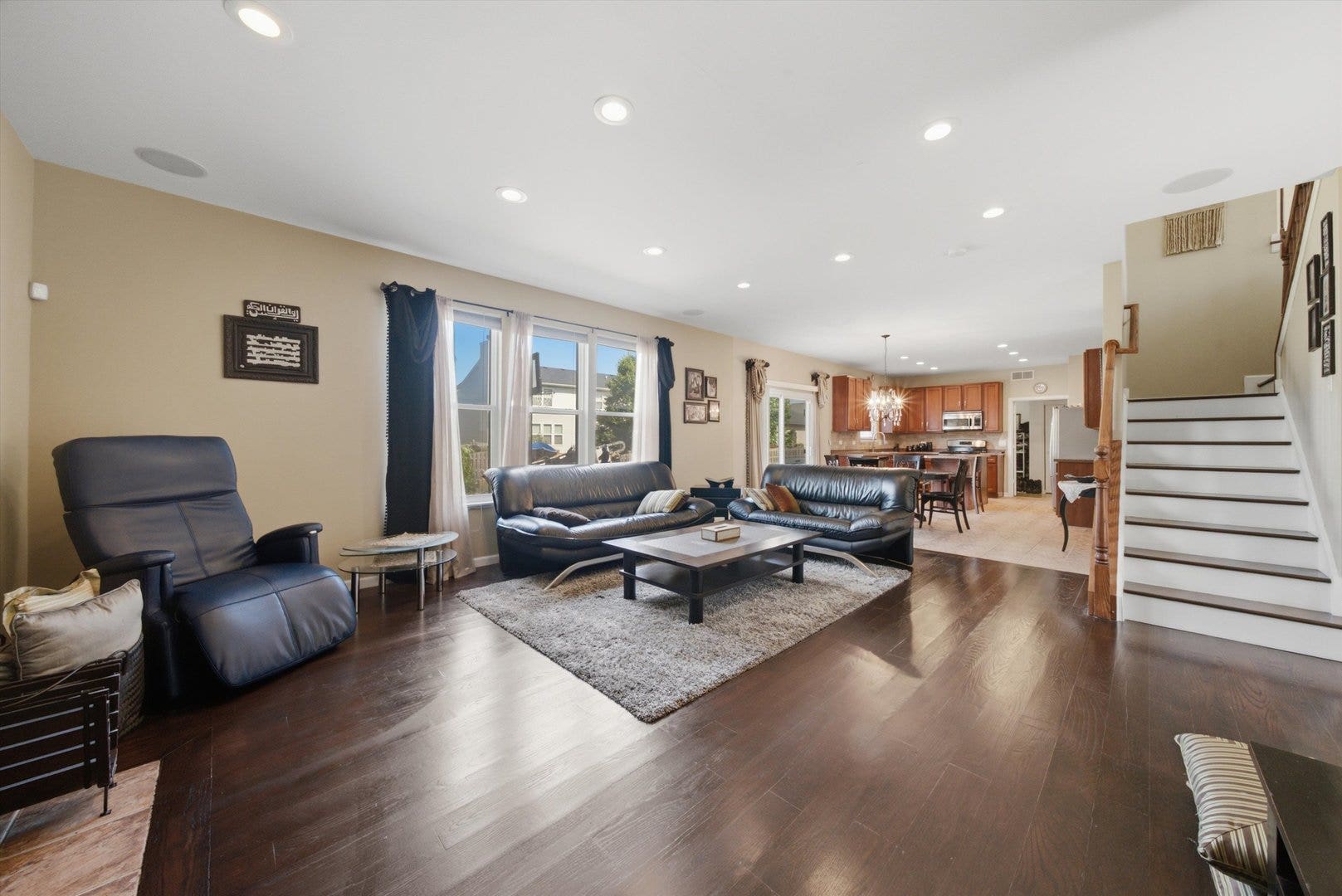 321 Claridge Circle, Bolingbrook, IL 60440 321 Claridge Circle, Bolingbrook, IL 60440