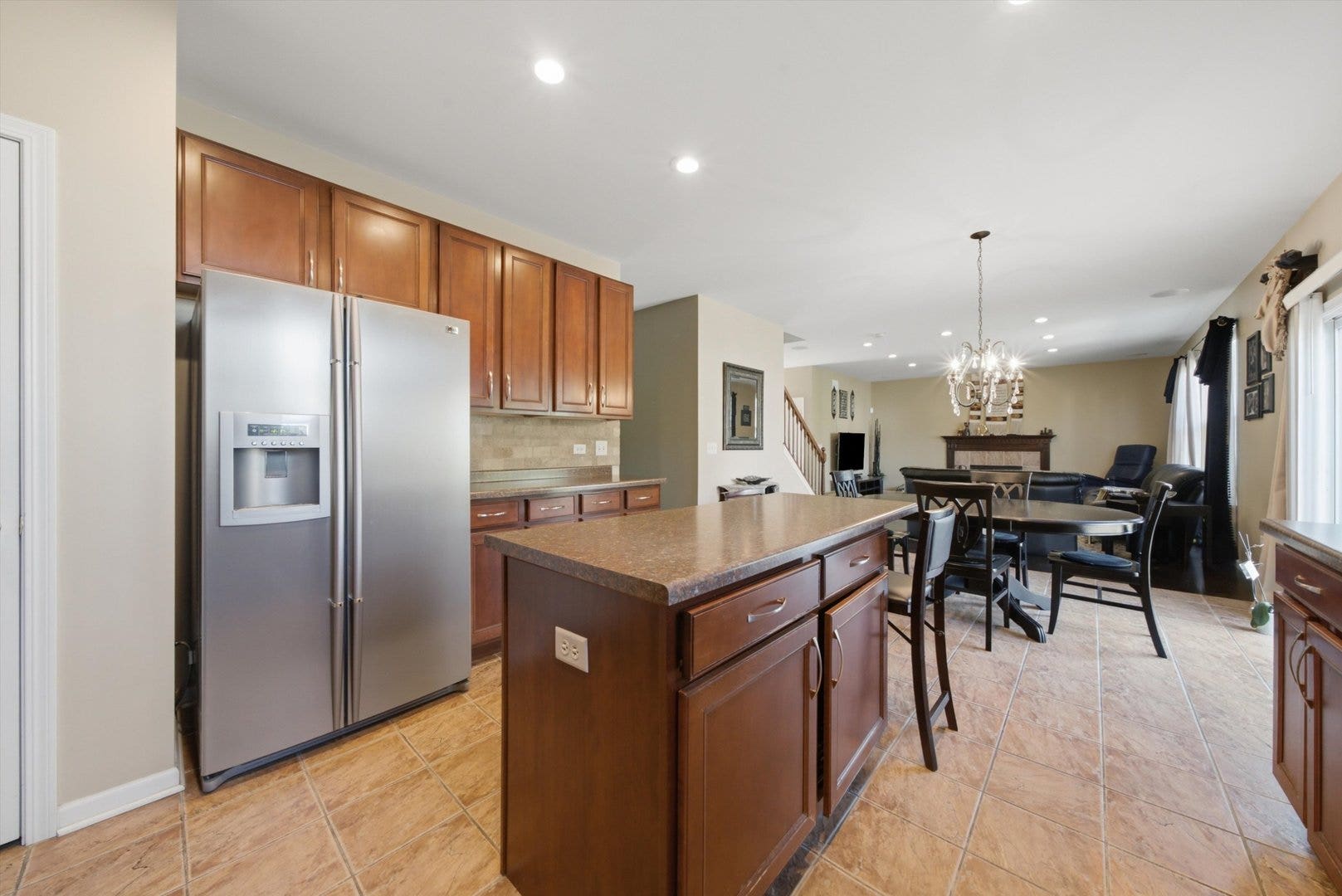 321 Claridge Circle, Bolingbrook, IL 60440 321 Claridge Circle, Bolingbrook, IL 60440