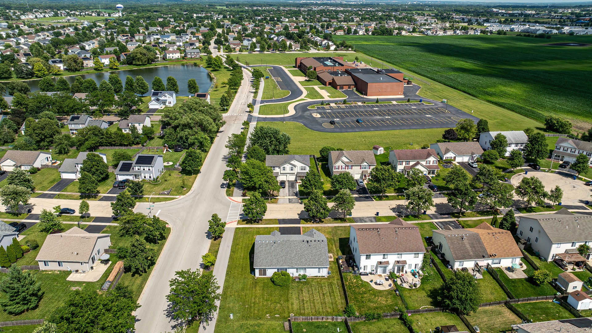 1403 Sherborn Court, Minooka, IL 60447