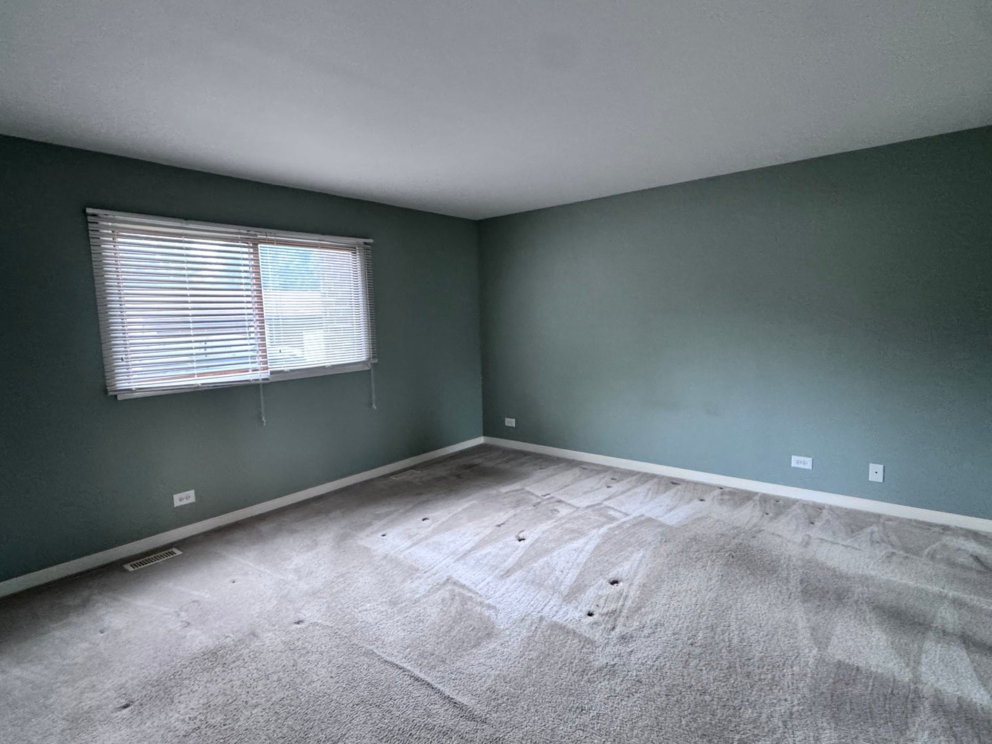 408 Heine Avenue, #408, Elgin, IL 60123 408 Heine Avenue, #408, Elgin, IL 60123