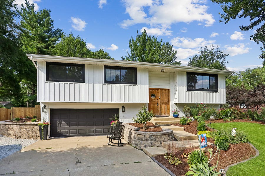 Property photo for 2807 Sheffield Drive, New Lenox, IL