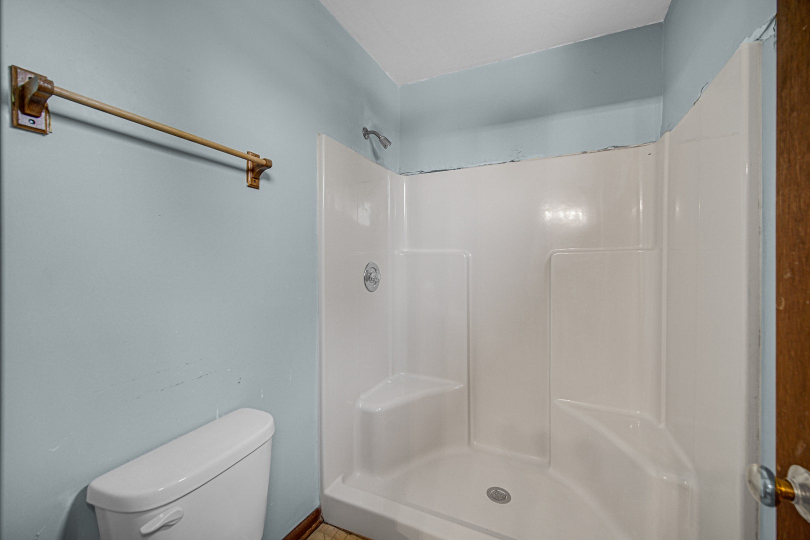 2075 Valley Creek Drive, Elgin, IL 60123 2075 Valley Creek Drive, Elgin, IL 60123