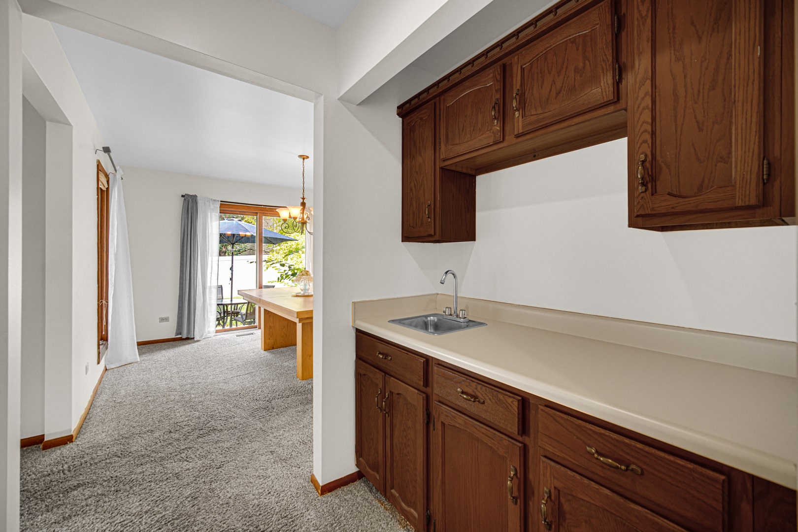 2075 Valley Creek Drive, Elgin, IL 60123 2075 Valley Creek Drive, Elgin, IL 60123