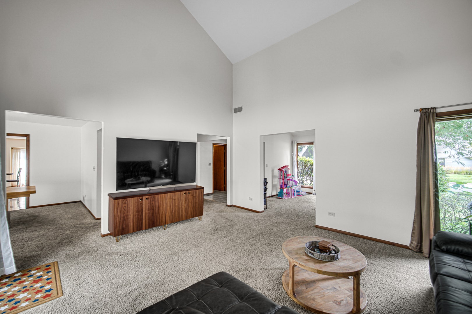 2075 Valley Creek Drive, Elgin, IL 60123 2075 Valley Creek Drive, Elgin, IL 60123