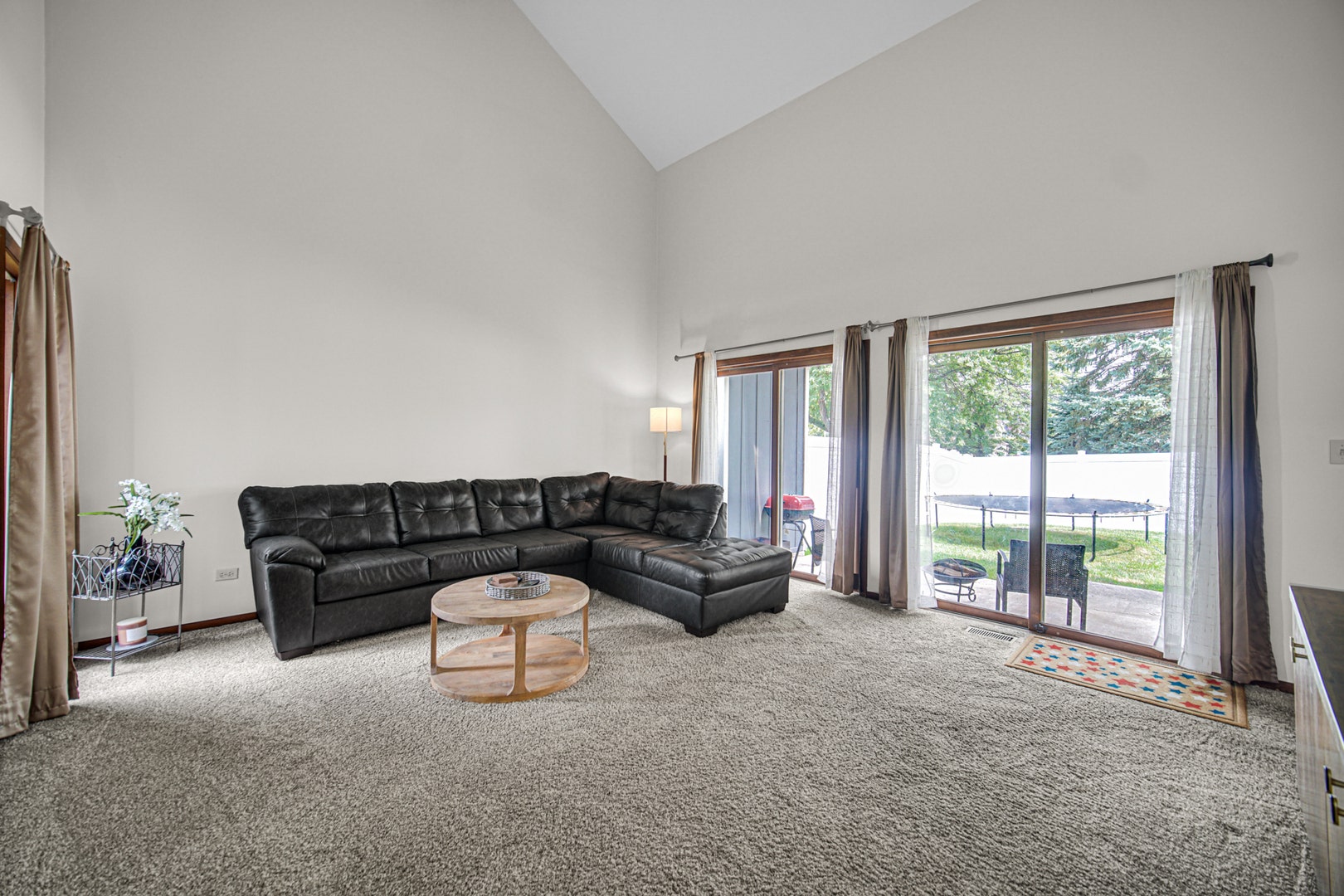 2075 Valley Creek Drive, Elgin, IL 60123 2075 Valley Creek Drive, Elgin, IL 60123