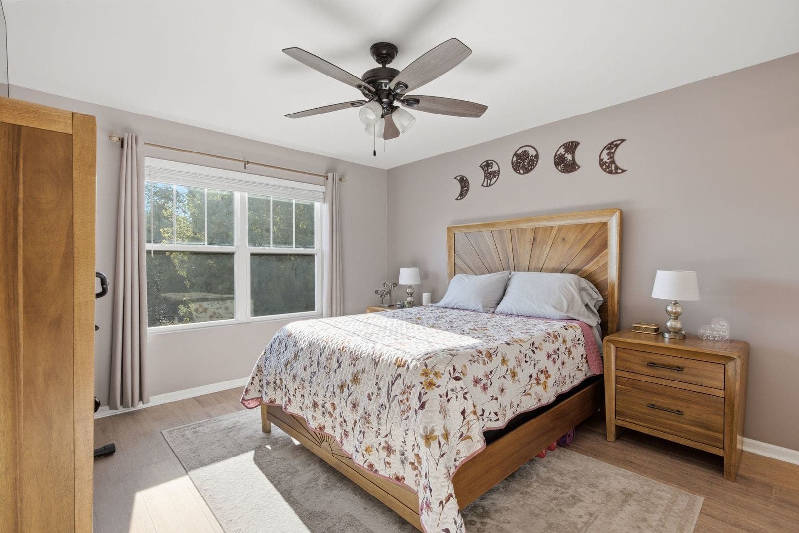 176 Goldenrod Drive, Elgin, IL 60124 176 Goldenrod Drive, Elgin, IL 60124