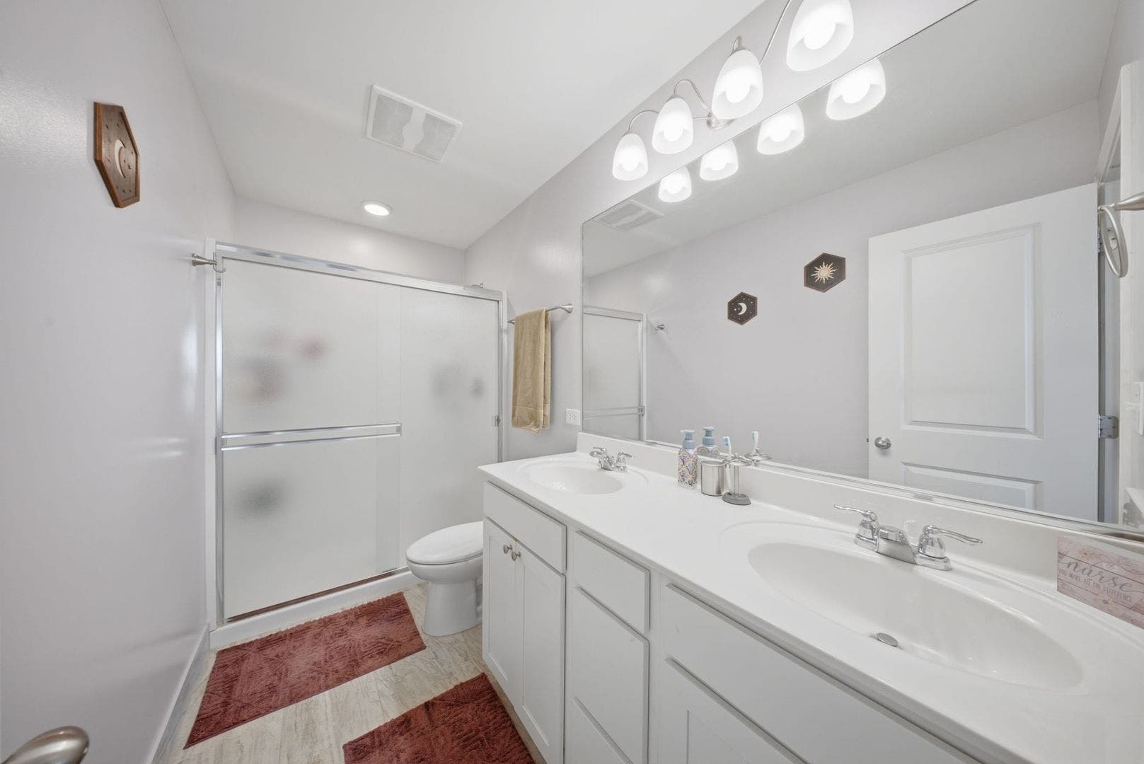 176 Goldenrod Drive, Elgin, IL 60124 176 Goldenrod Drive, Elgin, IL 60124